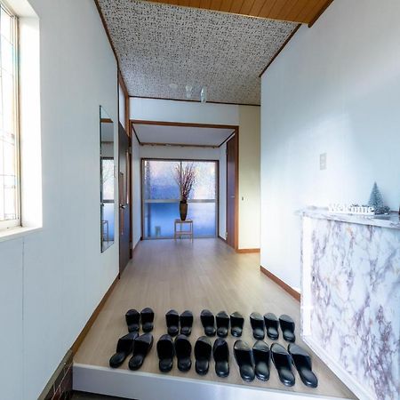 Villa Rakuwa Bettei Fujikawaguchiko Buitenkant foto
