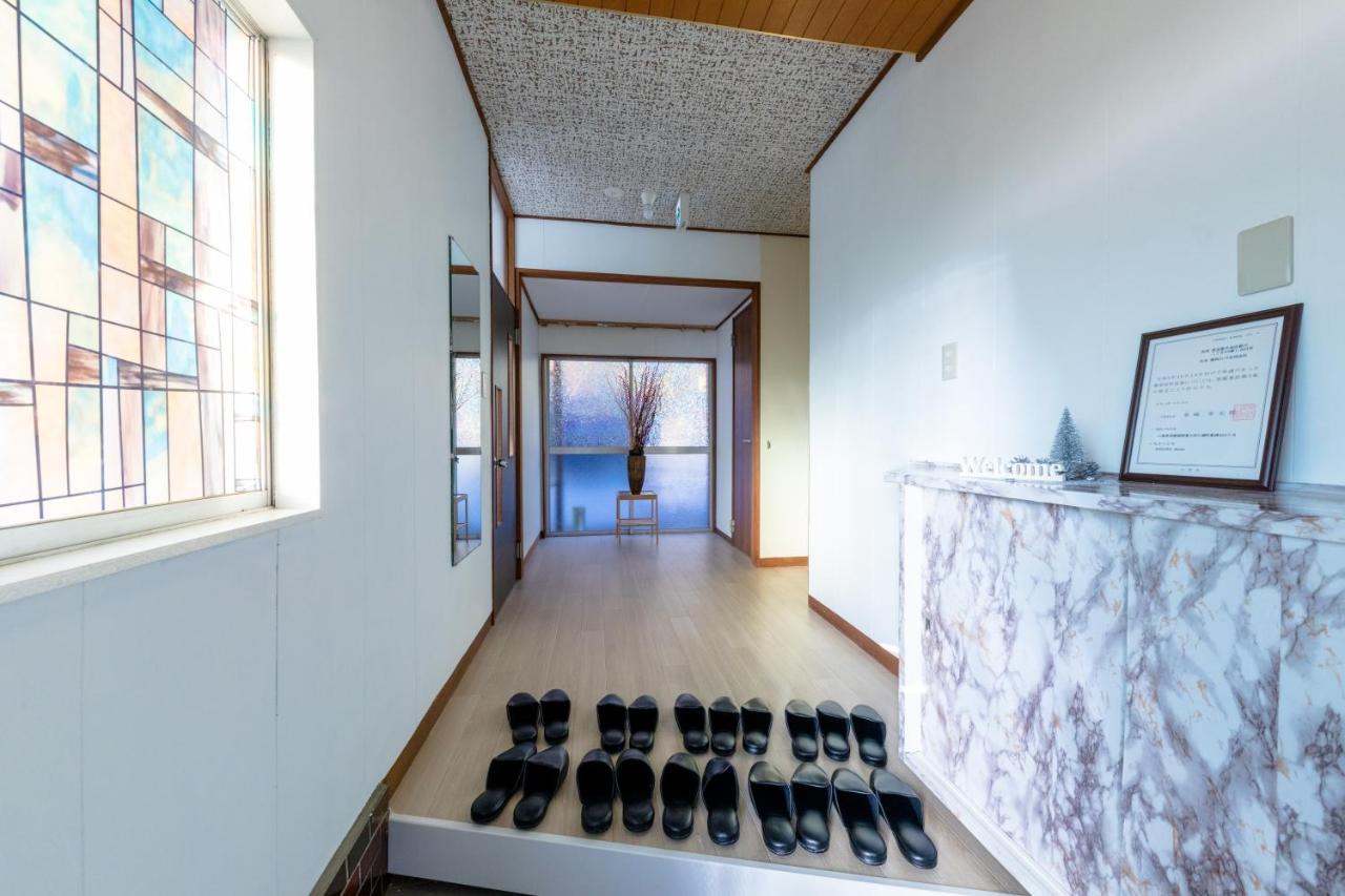 Villa Rakuwa Bettei Fujikawaguchiko Buitenkant foto